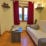 Apartment With Parking Space Jelsa, Hvar - 8713 Jelsa (Hvar)