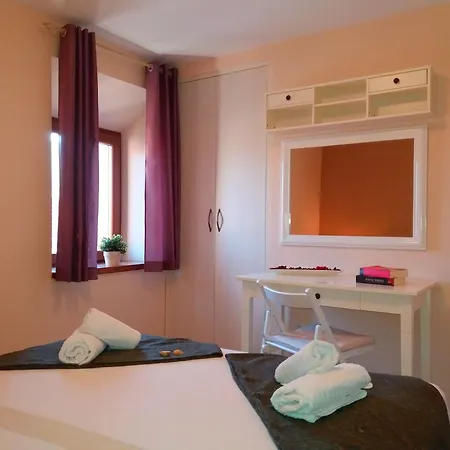 With A Parking Space Jelsa, Hvar - 8713 Apartment Jelsa (Hvar)