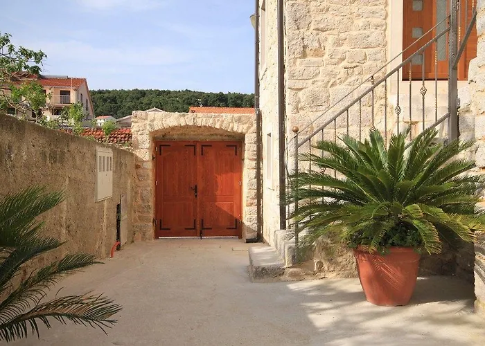 דירה With Parking Space Jelsa, Hvar - 8713